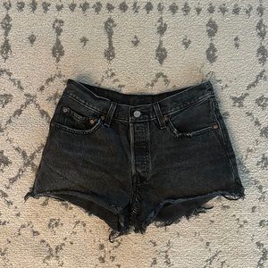 Black denim jean levi shorts